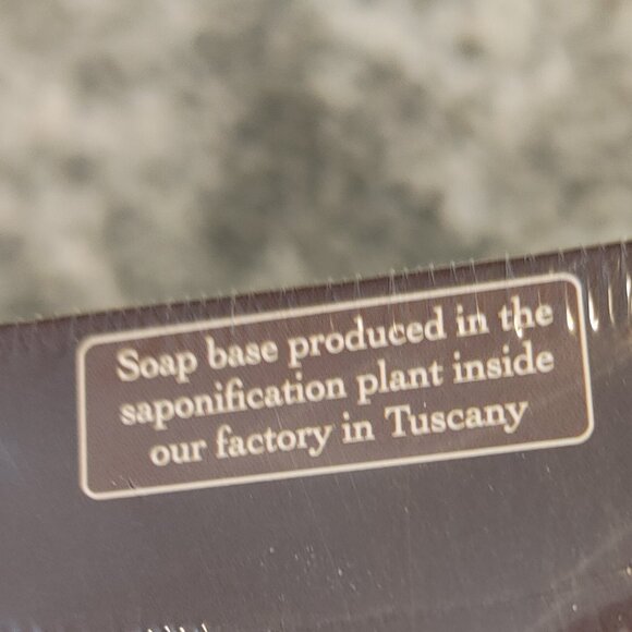 Gentlemen's Sandalwood Scented Soap. Made in Tuscany - Italy - Large bar - 300g - Picture 7 of 15